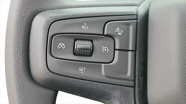 2026 Chevrolet Silverado 1500 2WD Crew Cab Short Bed Custom