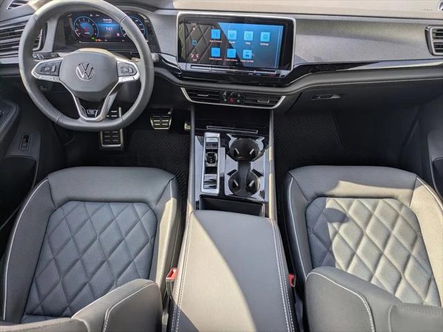 2026 Volkswagen Atlas Cross Sport SEL Premium R-Line