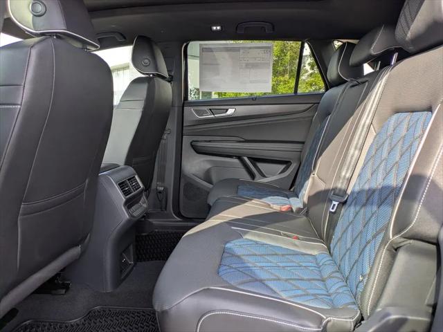 2026 Volkswagen Atlas Cross Sport SEL Premium R-Line