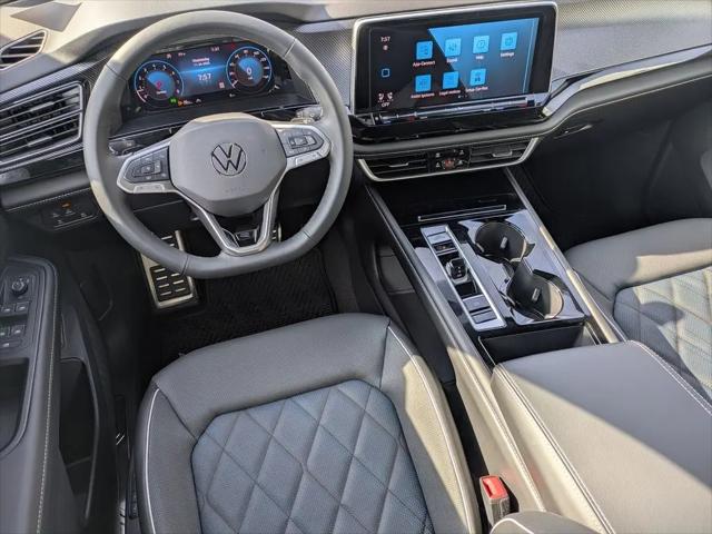 2026 Volkswagen Atlas Cross Sport SEL Premium R-Line