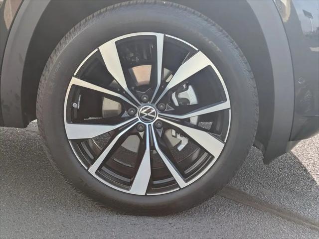 2026 Volkswagen Atlas Cross Sport SEL Premium R-Line