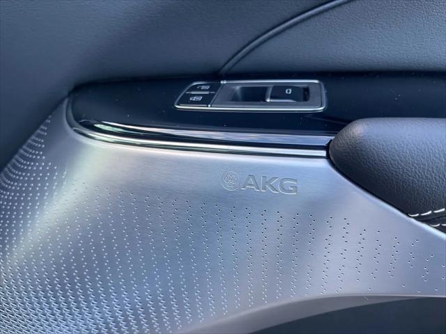 2024 Cadillac iQ Sport w/1SK