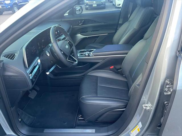 2024 Cadillac iQ Sport w/1SK