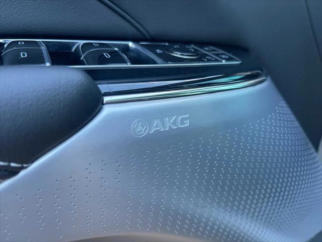 2024 Cadillac iQ Sport w/1SK