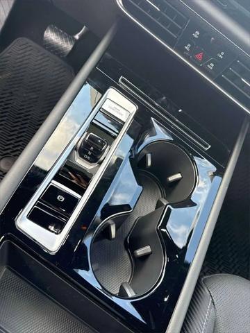 2026 Volkswagen Atlas Cross Sport SE with Technology