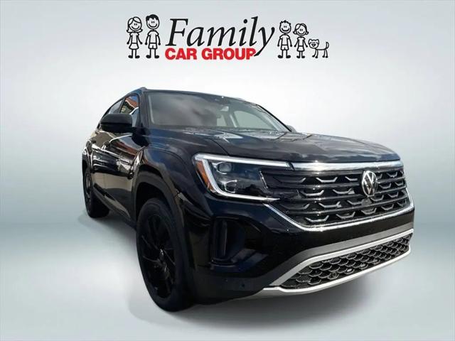 2026 Volkswagen Atlas Cross Sport SE with Technology