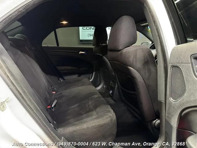 2012 Chrysler 300 S V6