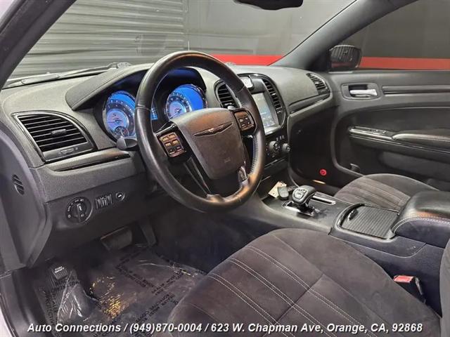2012 Chrysler 300 S V6