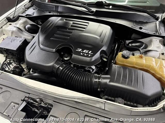 2012 Chrysler 300 S V6