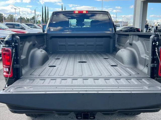 2026 Ram 3500 Big Horn Crew Cab 4x4 8' Box