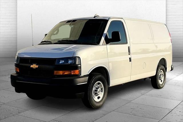 2025 Chevrolet Express Cargo Van RWD 2500 Regular Wheelbase WT