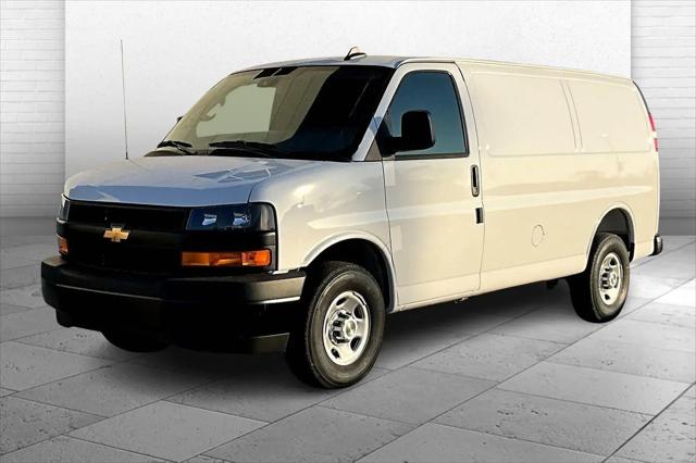 2025 Chevrolet Express Cargo Van RWD 2500 Regular Wheelbase WT