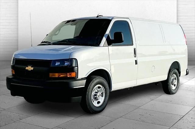 2025 Chevrolet Express Cargo Van RWD 2500 Regular Wheelbase WT
