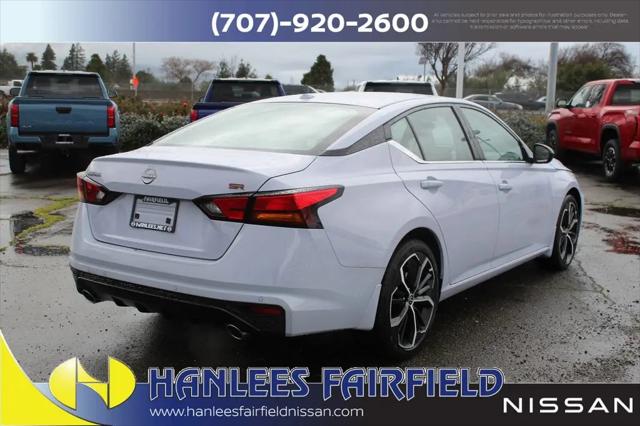 2025 Nissan Altima SR FWD