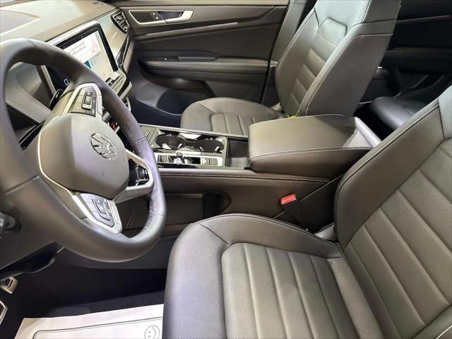 2026 Volkswagen Atlas Cross Sport SEL R-Line Black