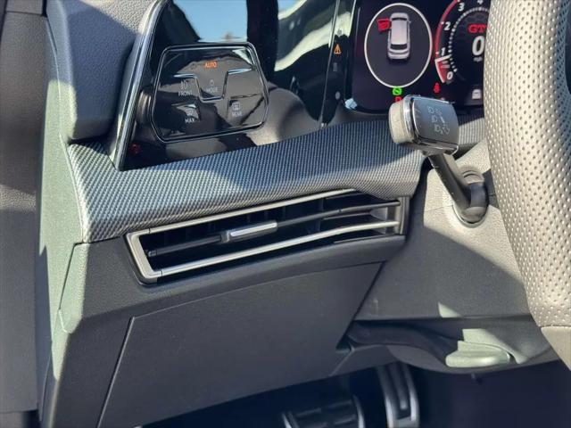 2026 Volkswagen Golf GTI SE