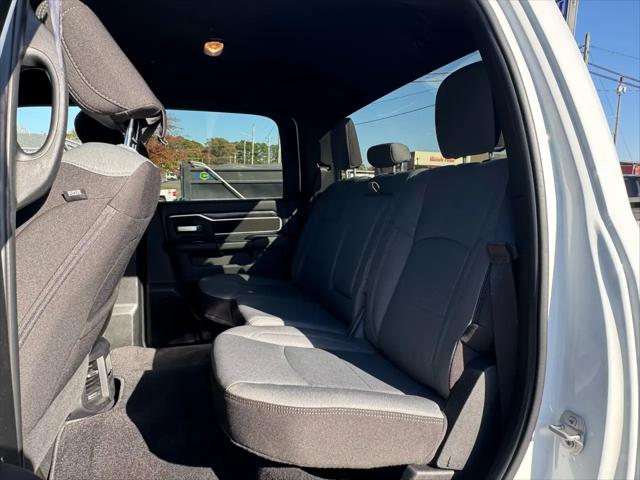2024 Ram 3500 Big Horn Crew Cab 4x4 8' Box