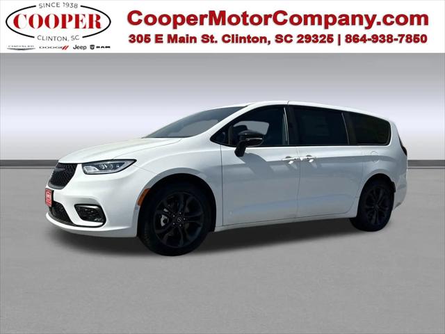 2026 Chrysler Pacifica Select for sale in Clinton, SC