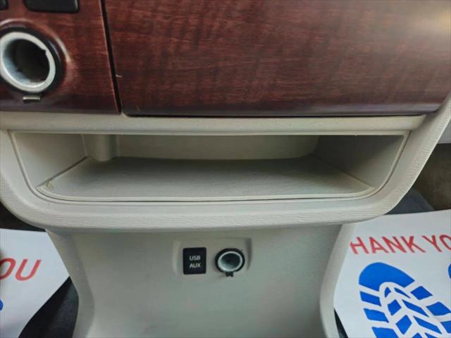 2014 Toyota Sienna XLE V6 8 Passenger