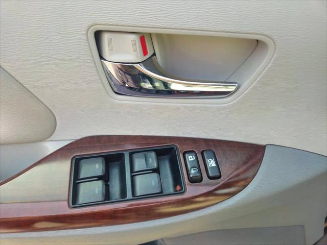 2014 Toyota Sienna XLE V6 8 Passenger