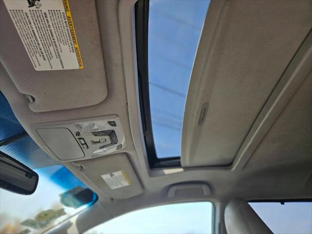 2014 Toyota Sienna XLE V6 8 Passenger