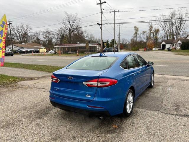 2020 Ford Fusion SE