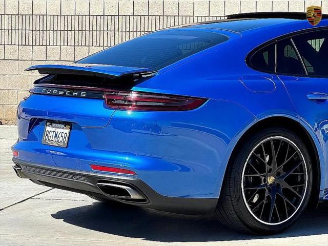 2017 Porsche Panamera 4