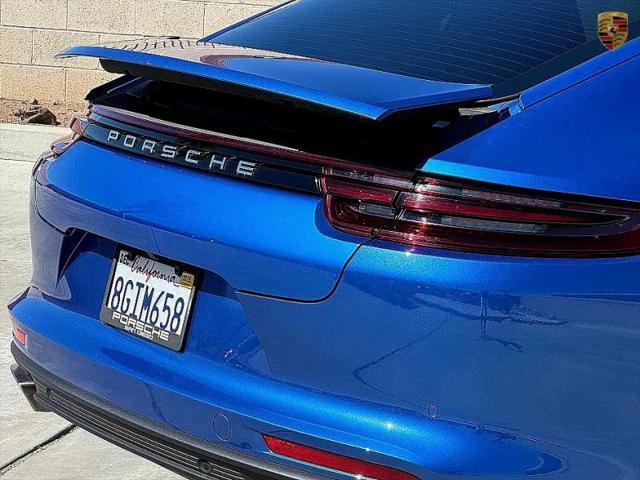 2017 Porsche Panamera 4
