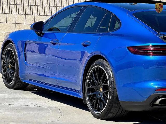 2017 Porsche Panamera 4