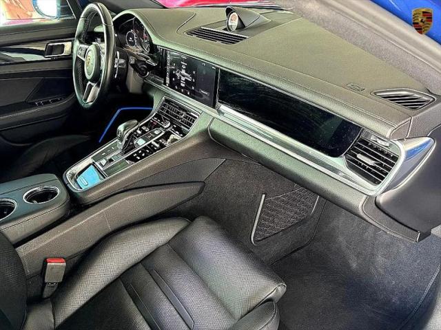 2017 Porsche Panamera 4