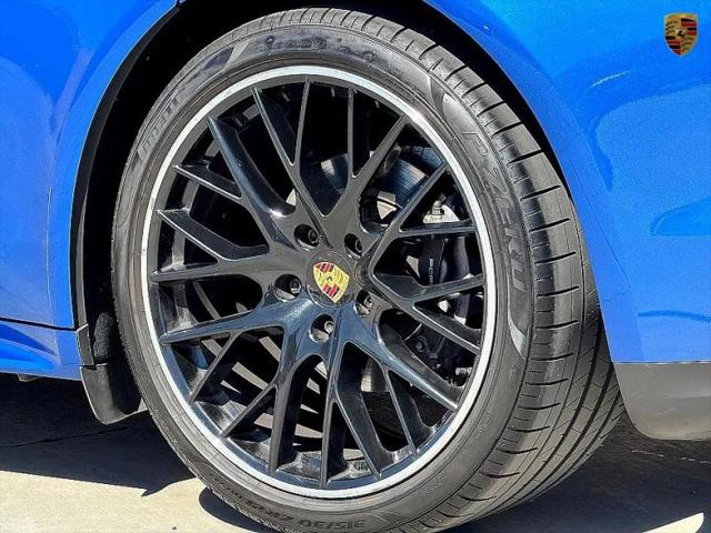 2017 Porsche Panamera 4