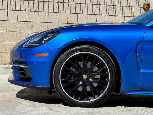 2017 Porsche Panamera 4