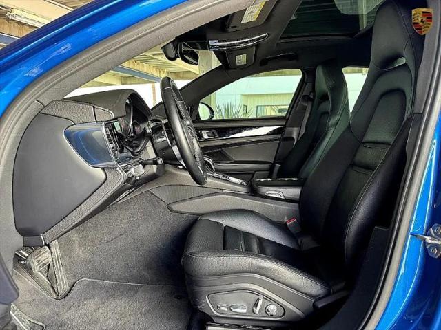 2017 Porsche Panamera 4