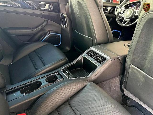 2017 Porsche Panamera 4