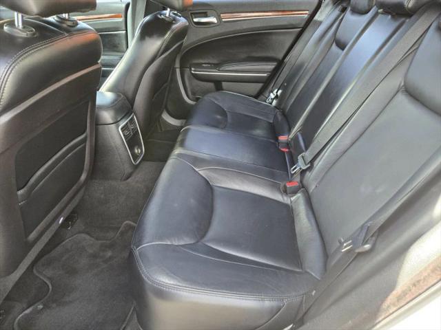 2012 Chrysler 300 Limited