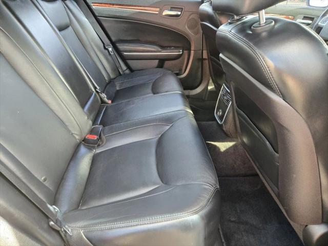 2012 Chrysler 300 Limited
