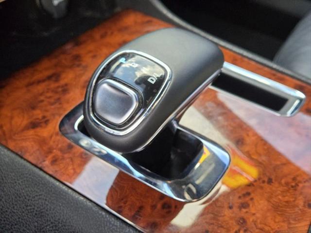 2012 Chrysler 300 Limited