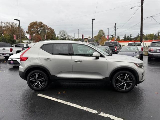 2023 Volvo XC40 B5 Core