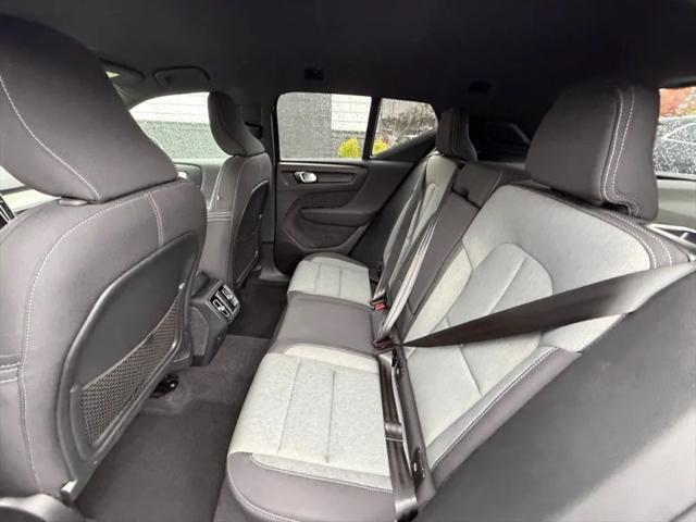 2023 Volvo XC40 B5 Core