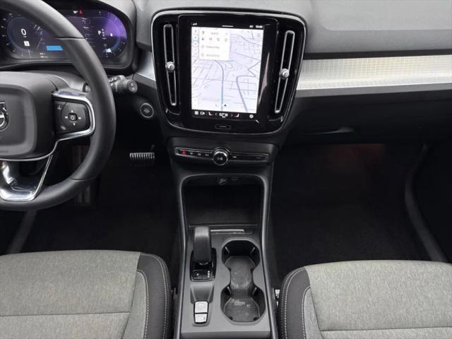 2023 Volvo XC40 B5 Core