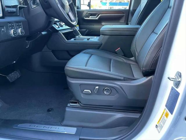 2026 GMC Sierra 2500HD Crew Cab, Standard Bed, Denali, 4WD