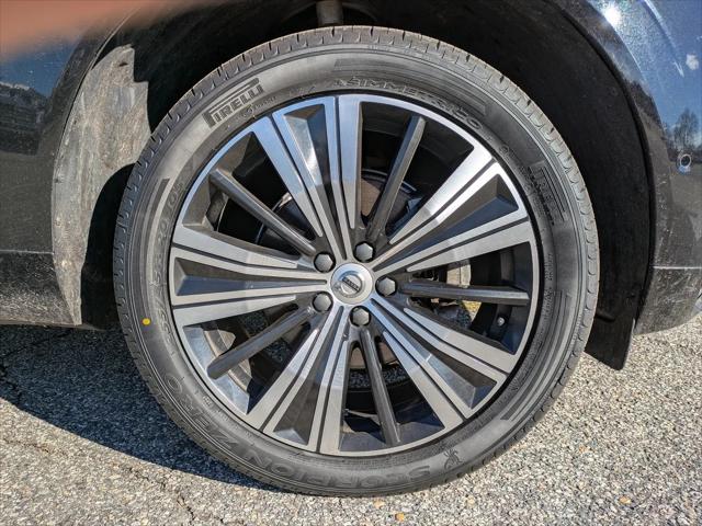 2022 Volvo XC60 B5 Inscription