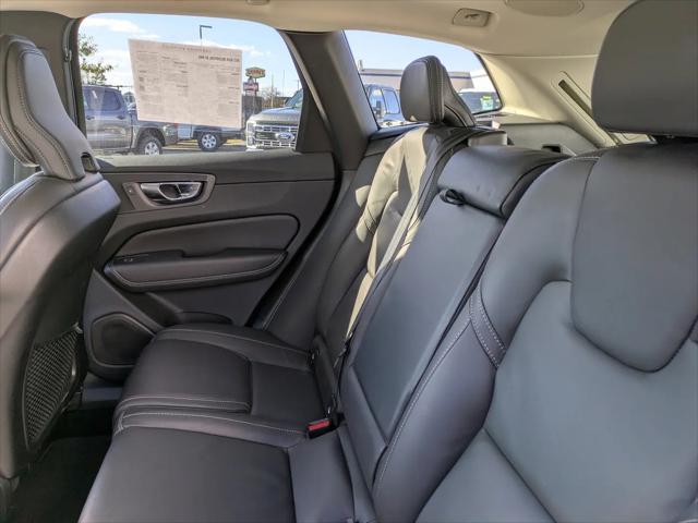 2022 Volvo XC60 B5 Inscription