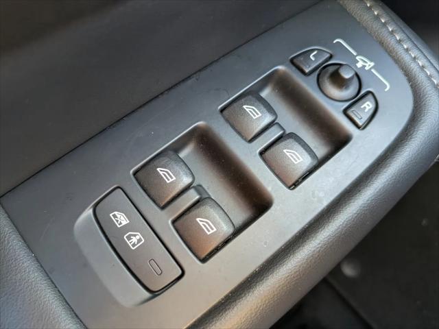 2022 Volvo XC60 B5 Inscription