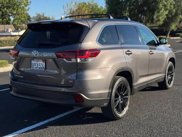 2019 Toyota Highlander SE