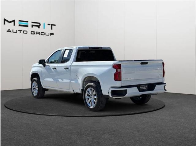 2022 Chevrolet Silverado 1500 4WD Double Cab Standard Bed Custom