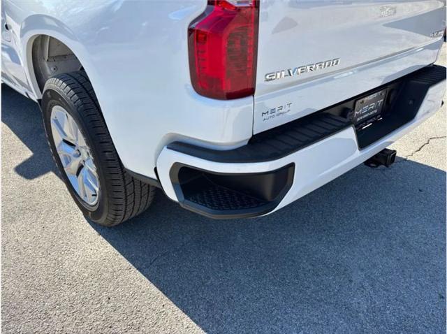 2022 Chevrolet Silverado 1500 4WD Double Cab Standard Bed Custom
