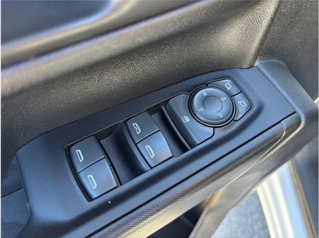2022 Chevrolet Silverado 1500 4WD Double Cab Standard Bed Custom