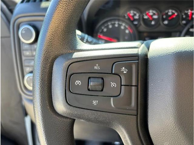 2022 Chevrolet Silverado 1500 4WD Double Cab Standard Bed Custom