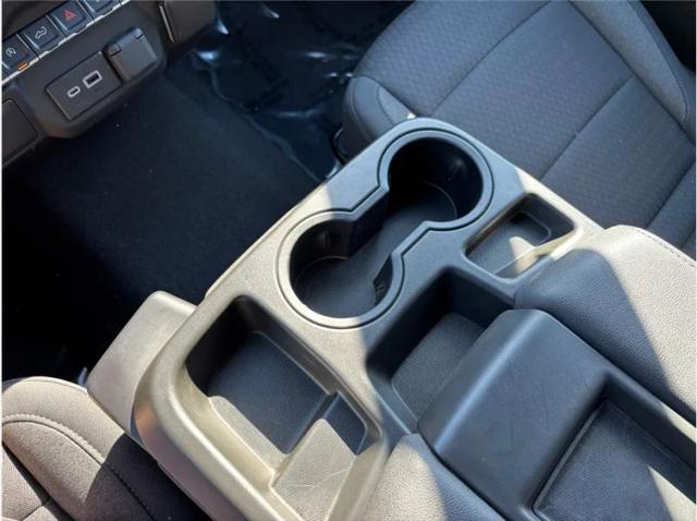 2022 Chevrolet Silverado 1500 4WD Double Cab Standard Bed Custom